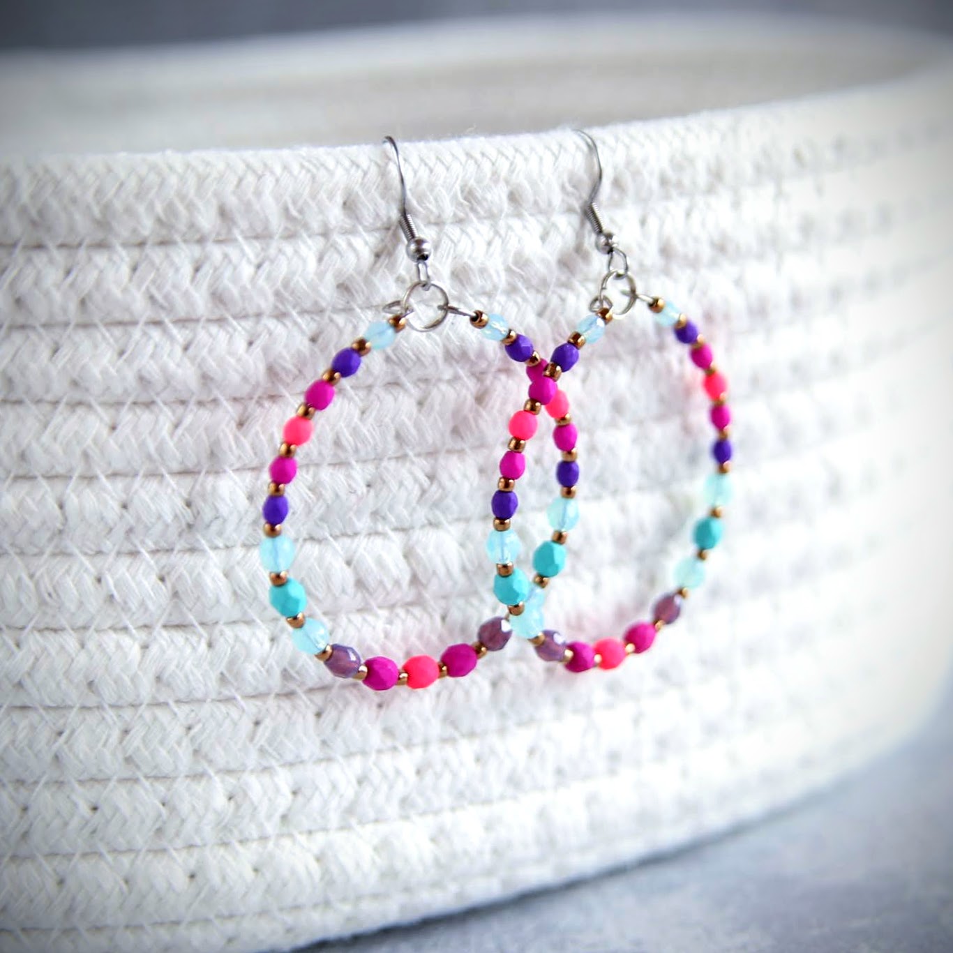 kolczyki z koralików