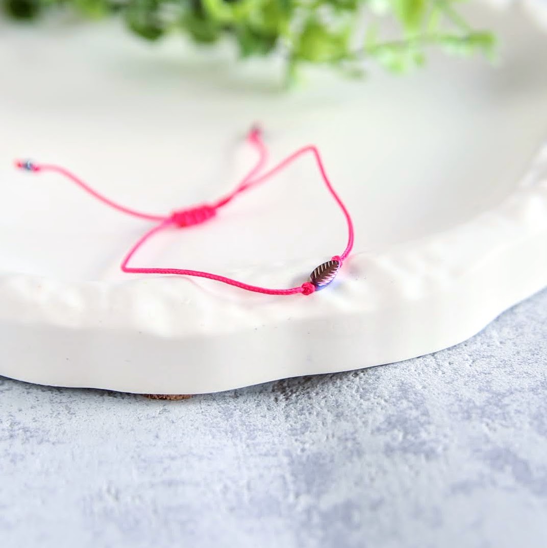 bransoletka na sznurku