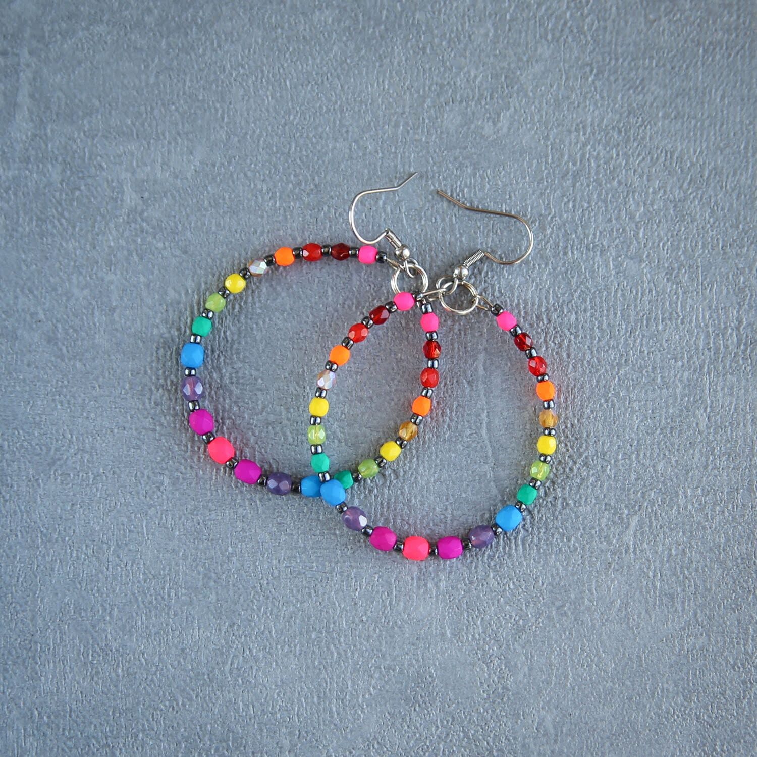 kolczyki z koralików