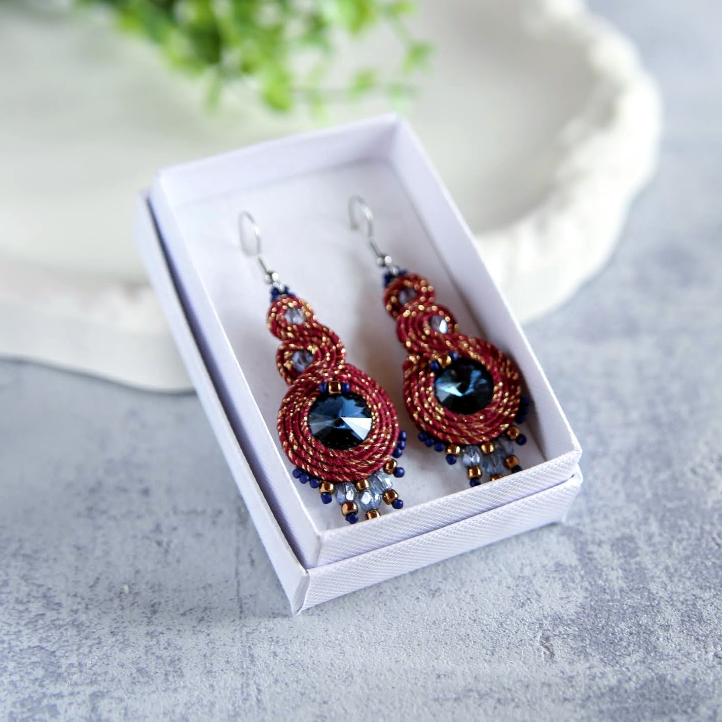 kolczyki z kryształkami