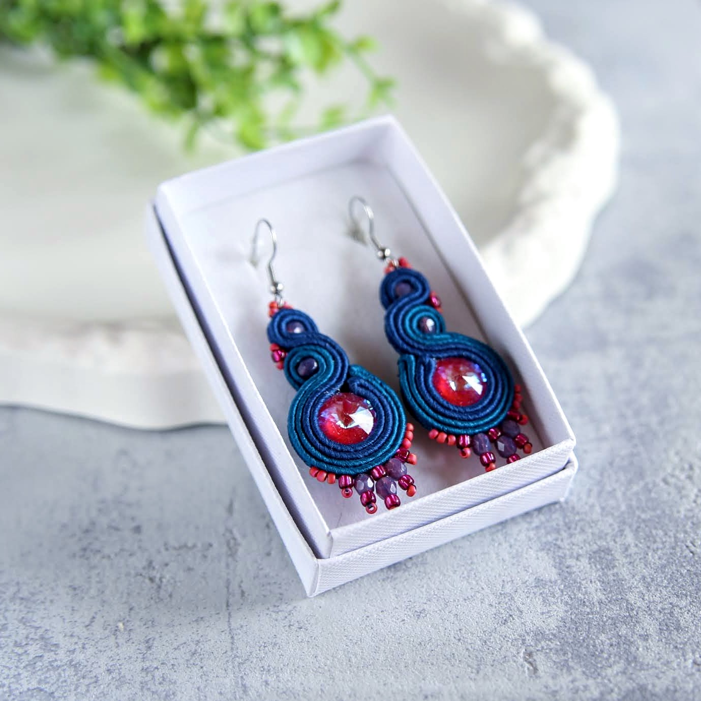 kolczyki z kryształkami