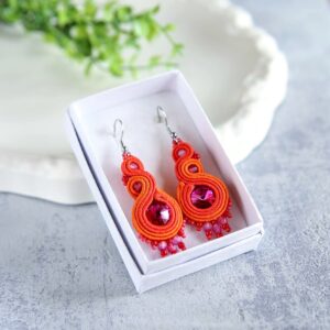 kolczyki z kryształkami