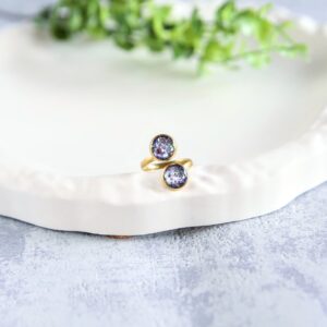 brokatowy pierścionek z żywicy