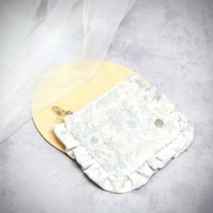 portfel kosmetyczka z falbanką