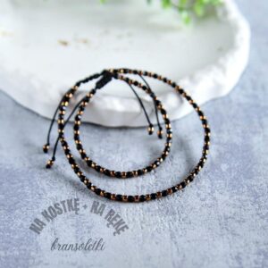 zestaw bransoletek z koralików