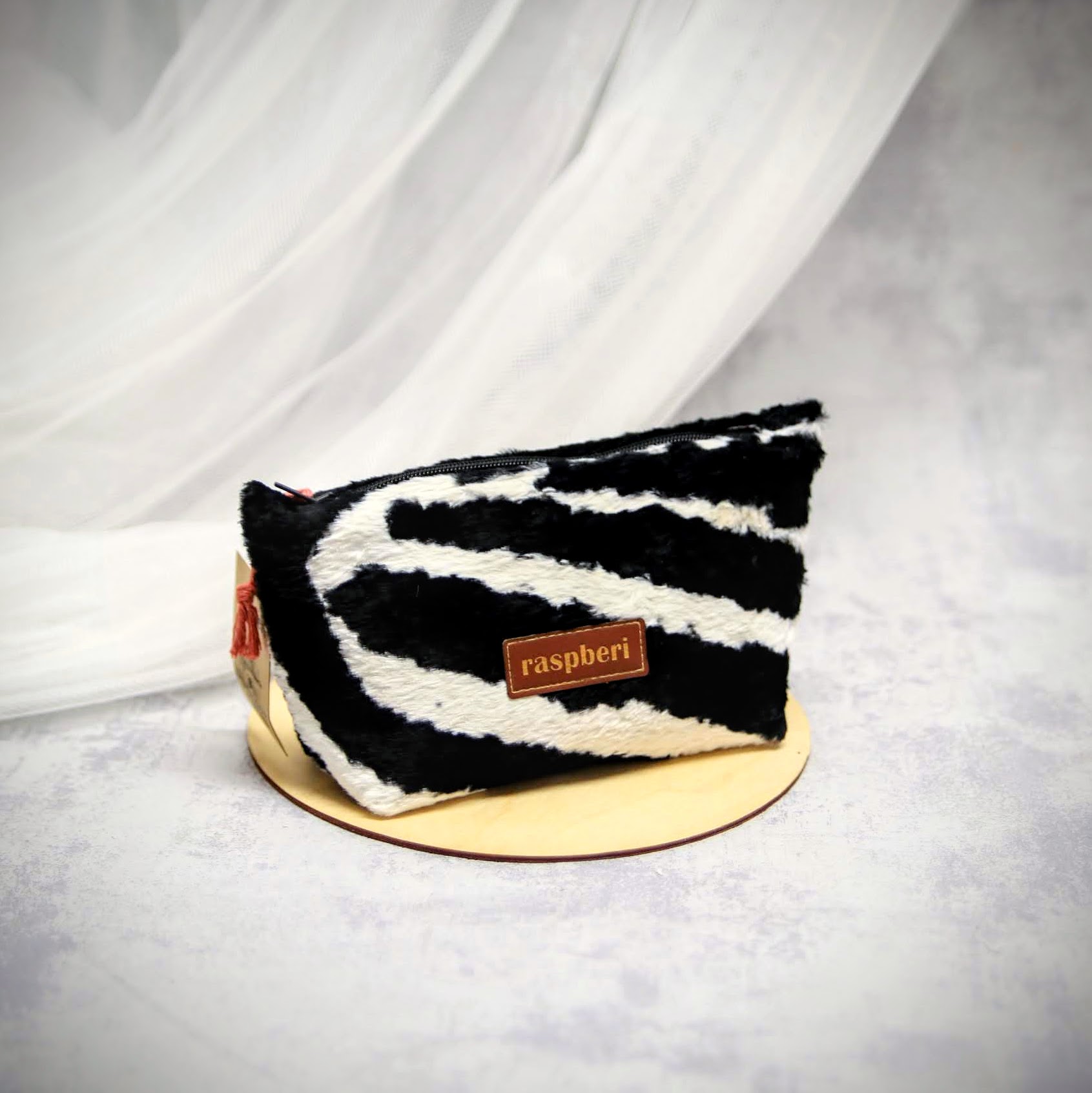 Kosmetyczka Raspberi