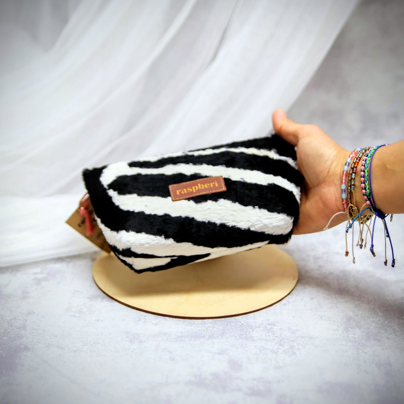 Kosmetyczka Raspberi