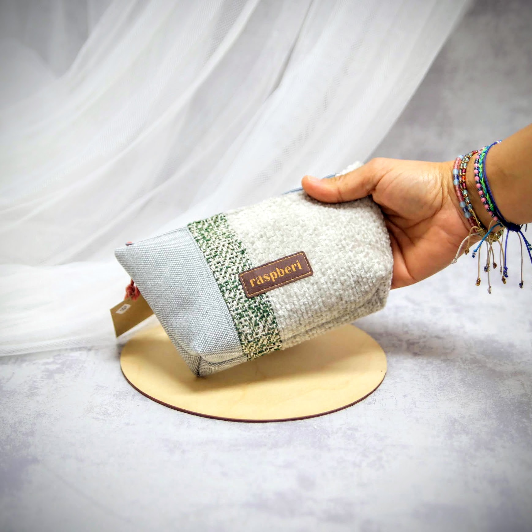 Kosmetyczka Raspberi