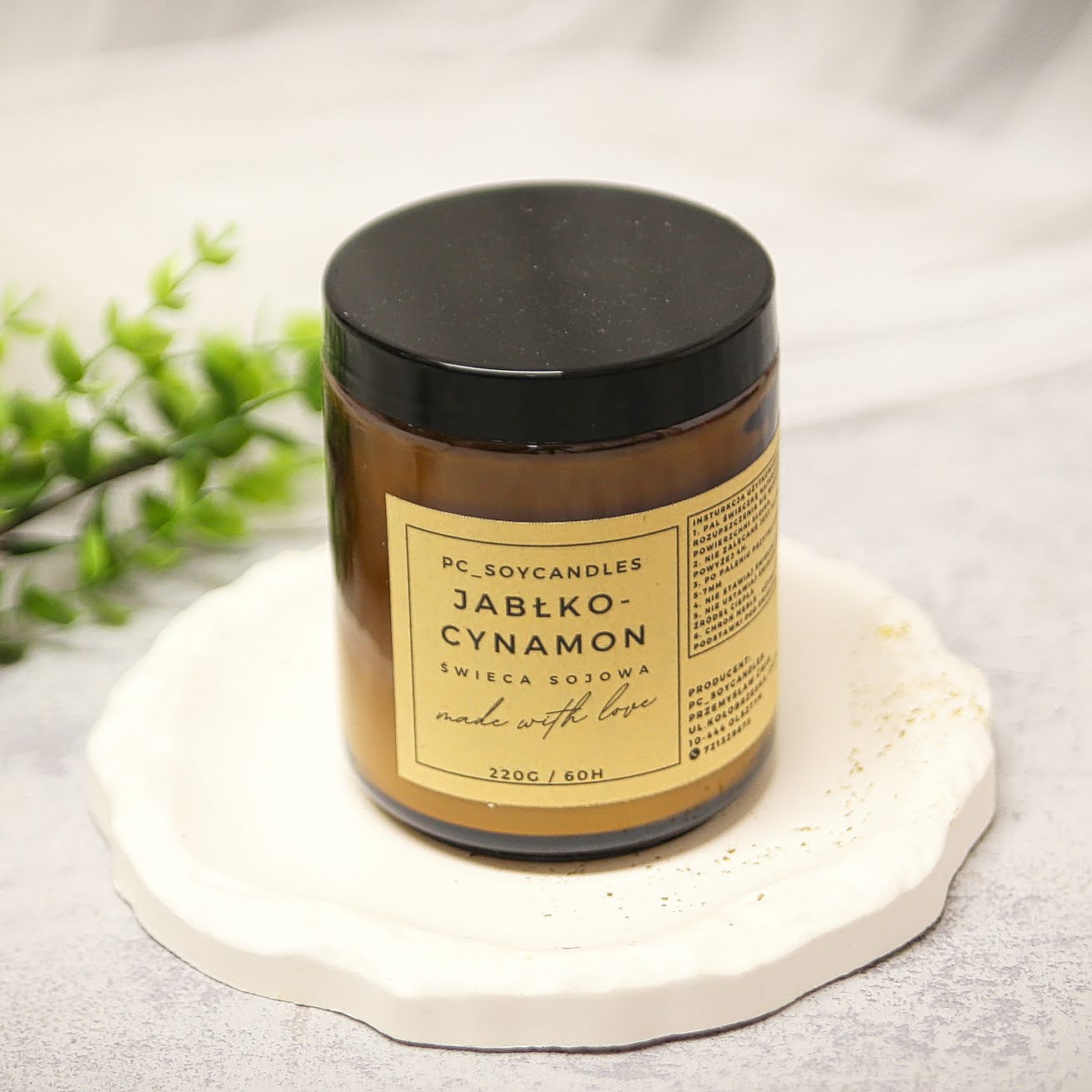 duża świeca sojowa