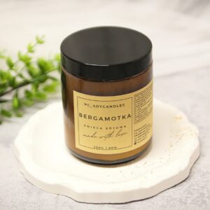 duża świeca sojowa