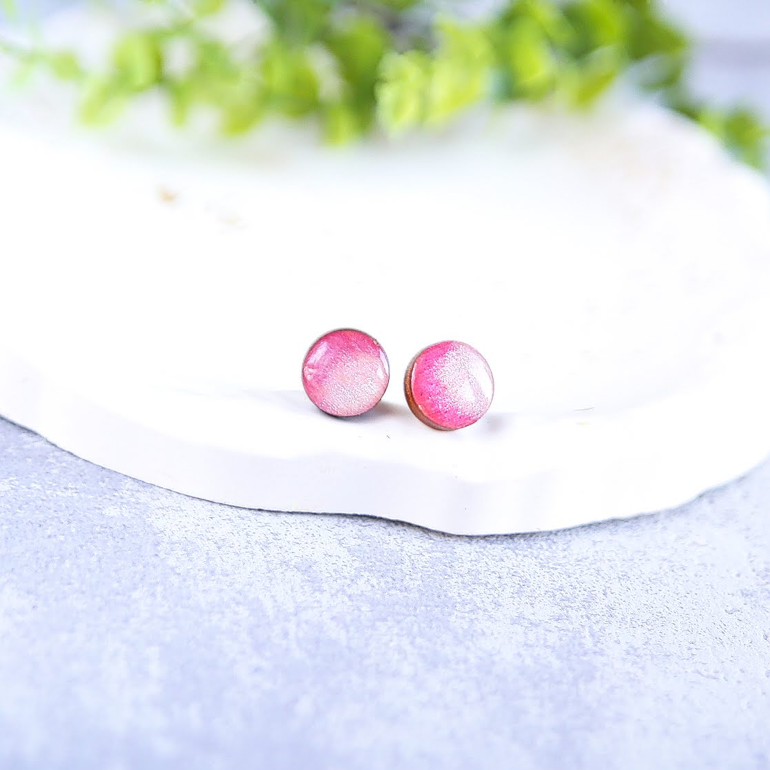 drewniane kolczyki sztyfty