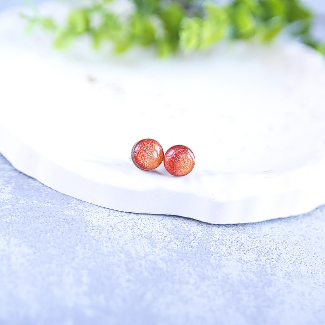 drewniane kolczyki sztyfty